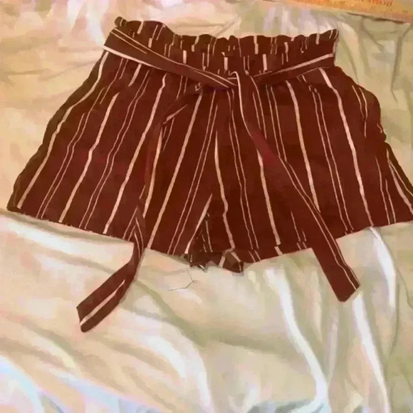 shosho Pants - Women's High Waisted Shorts with Tie Belt Pinstriped Size XL